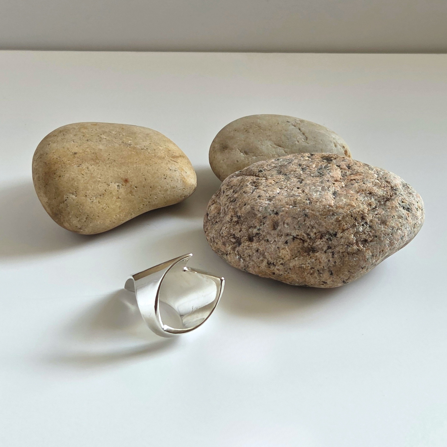 WONDER RING