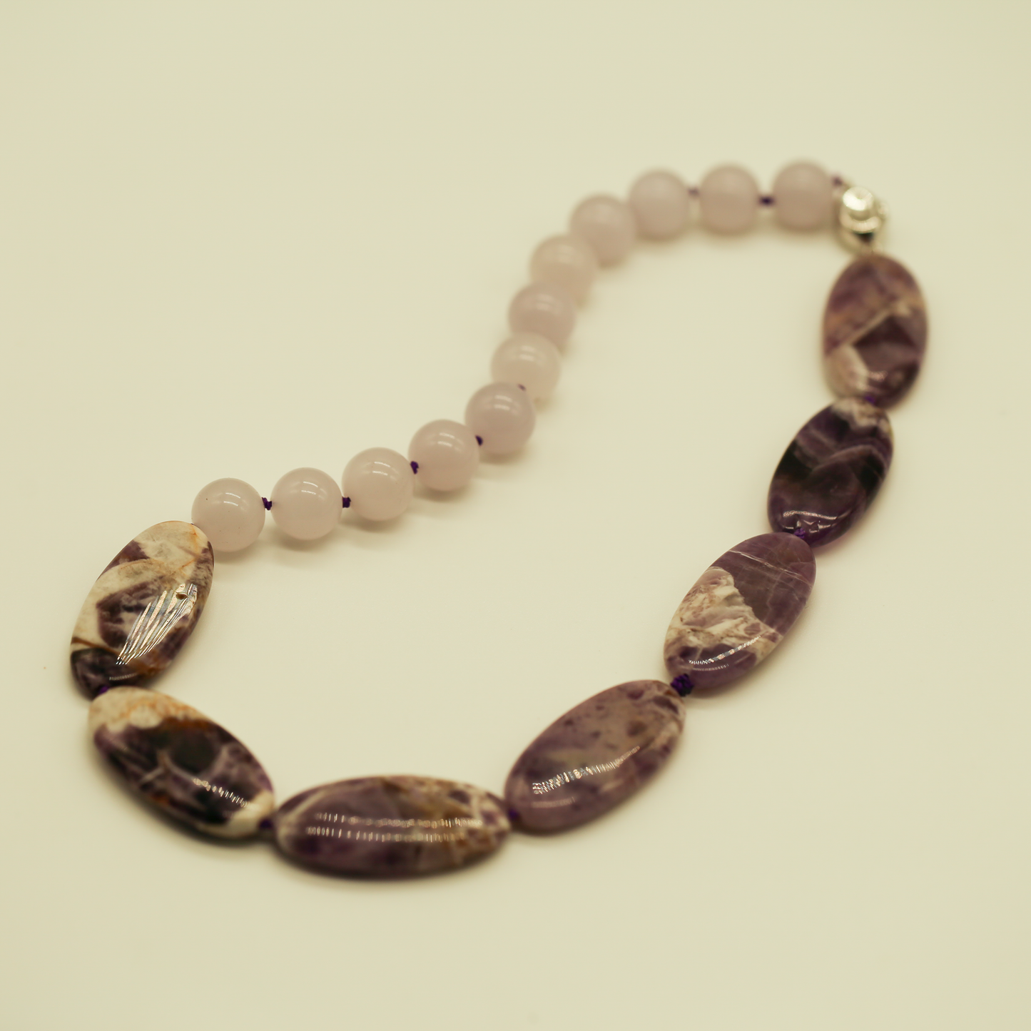 THE GILOT NECKLACE