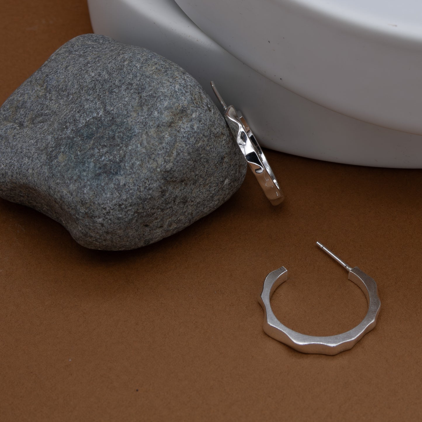 SWELL HOOP EARRINGS right