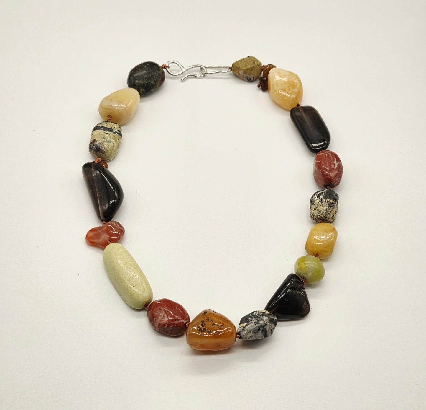 THE GILOT NECKLACE