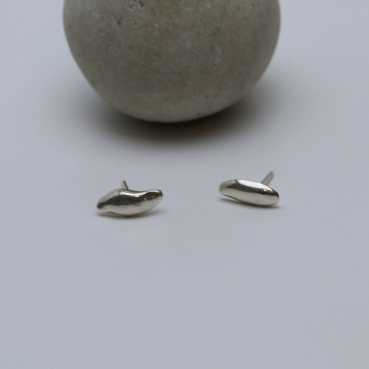 RIPPLE STUD EARRINGS