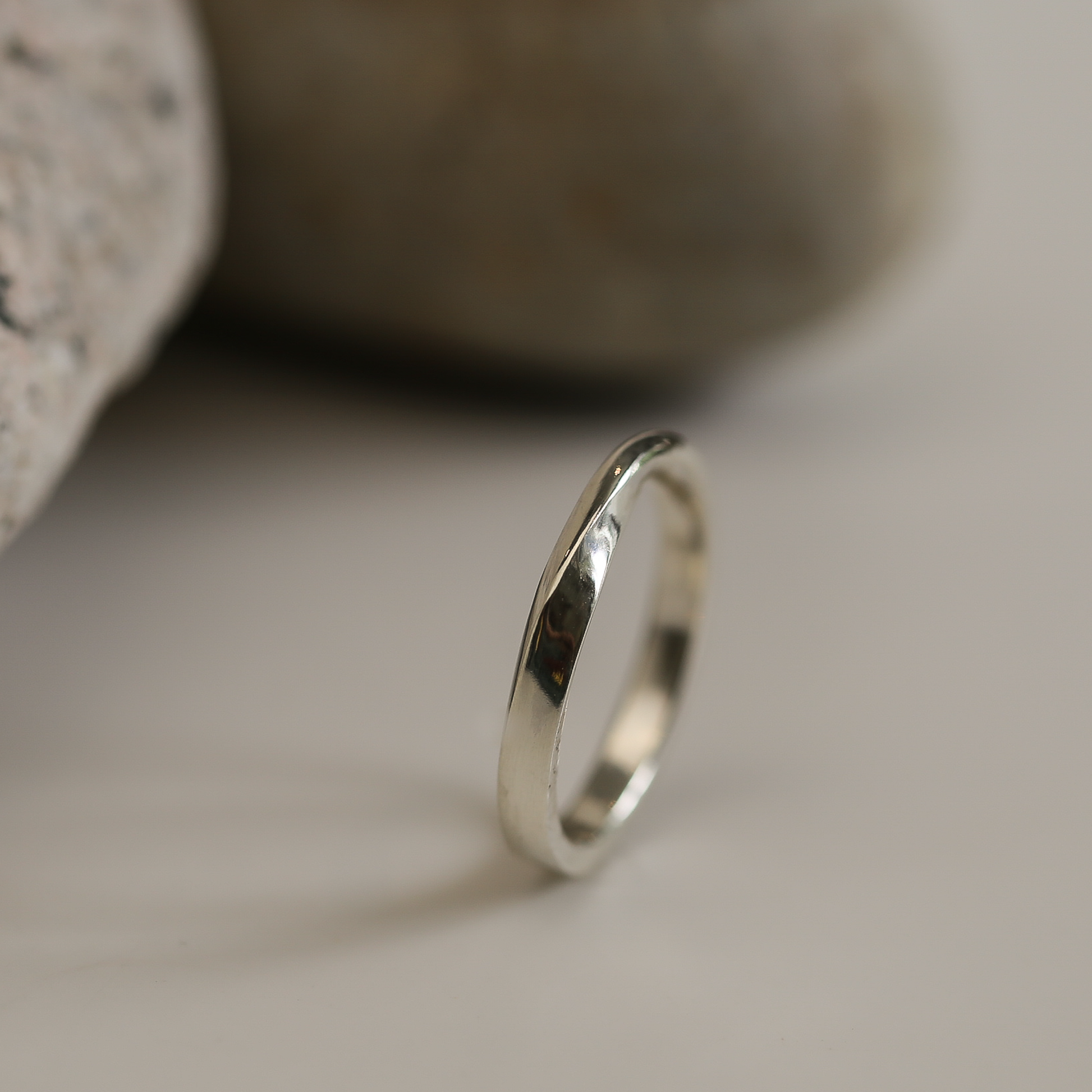 Twisted Ring Thin