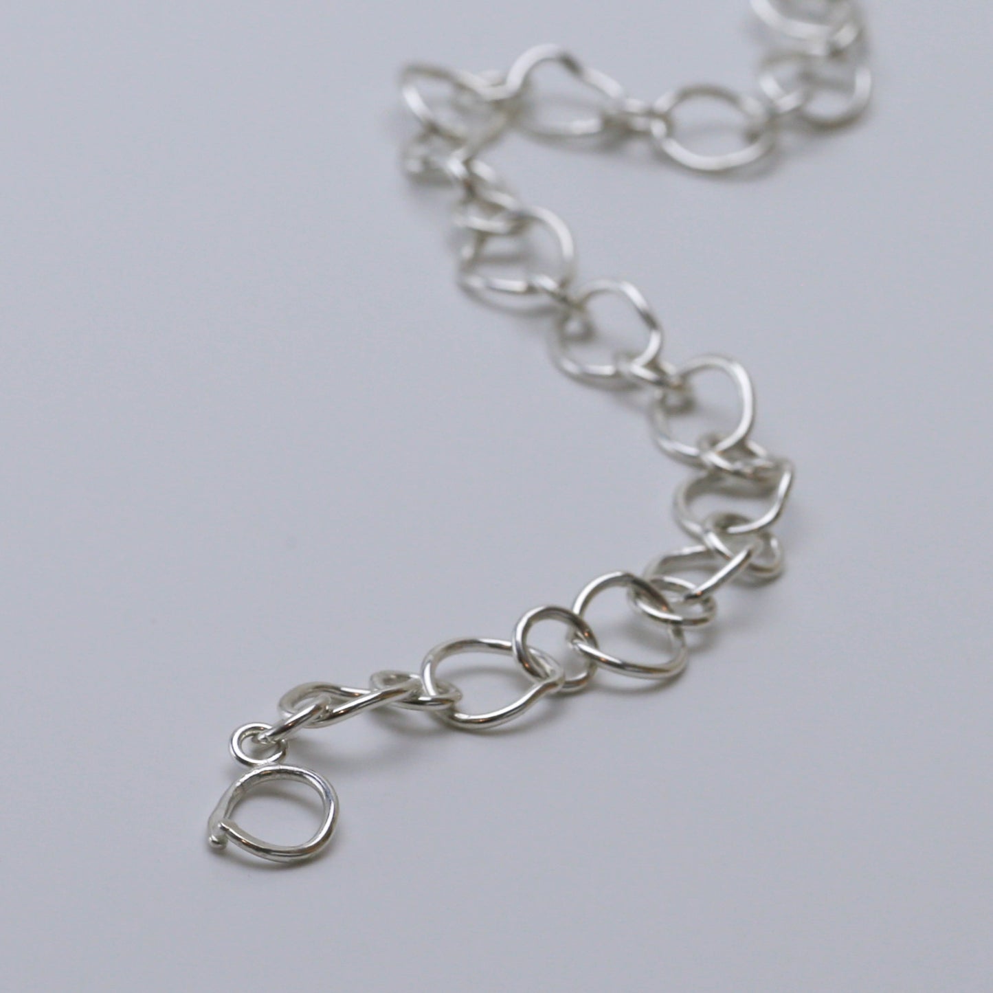 #Contour Chain Bracelet
#Sterling Silver Chain Bracelet
#Gold Chain Bracelet
#Minimalist Chain Bracelet
#Chic Contour Bracelet
#Handcrafted Chain Bracelet
#Sculptural Chain Bracelet
#Fashion Contour Bracelet
#Elegant Chain Bracelet
#Modern Chain Bracelet
#Unique Contour Bracelet