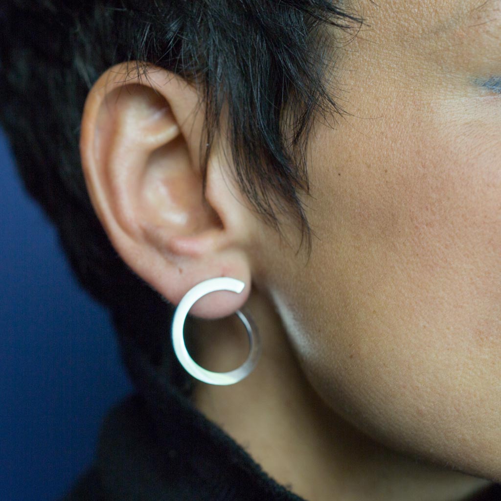 MOTION EARRINGS 3