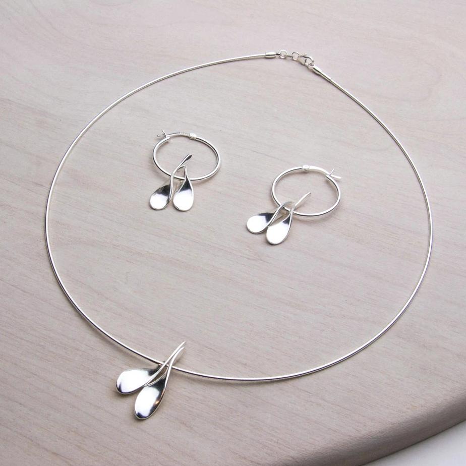 DOUBLE DROP NECKLACE 4