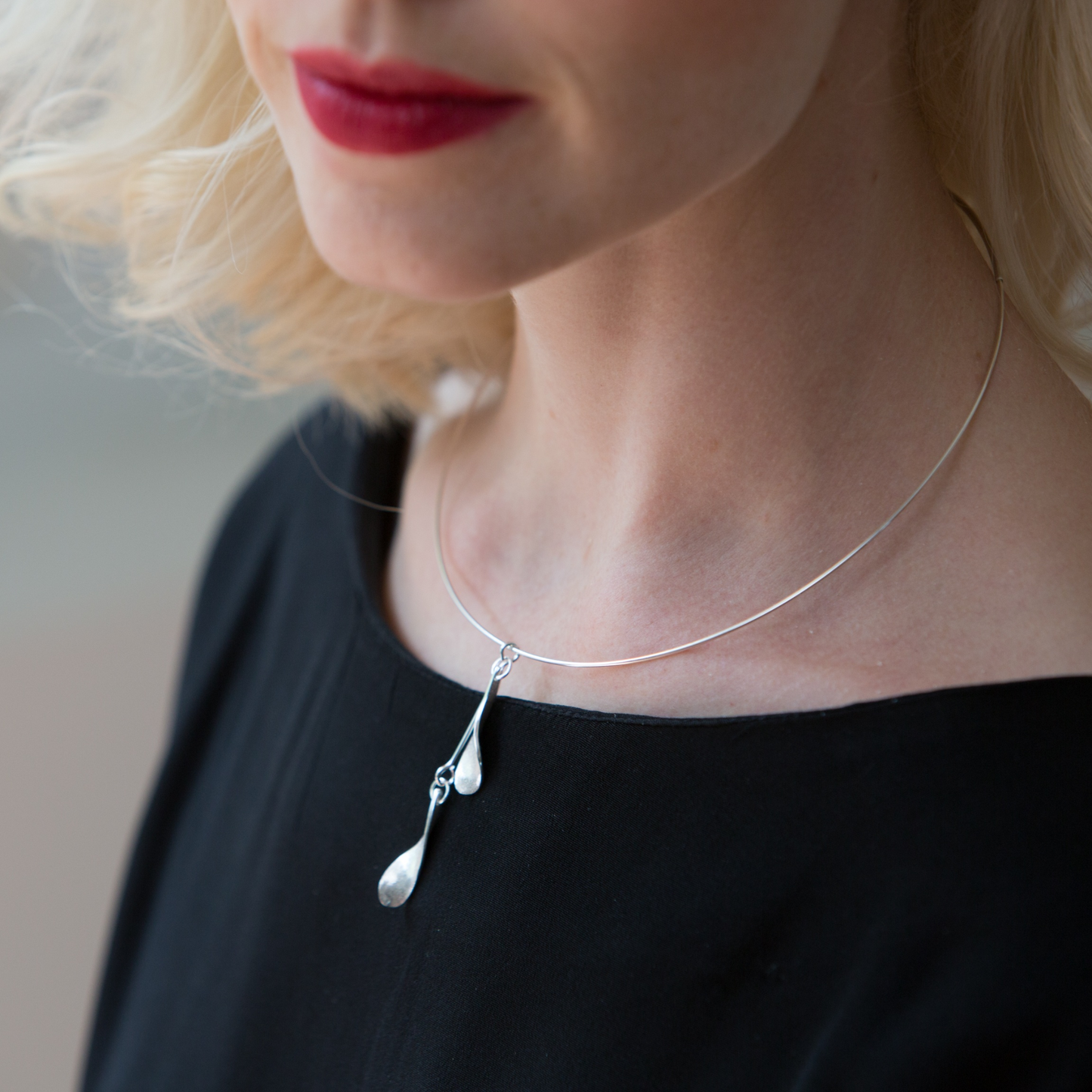 DEWDROP NECKLACE - JewellerAJGreen