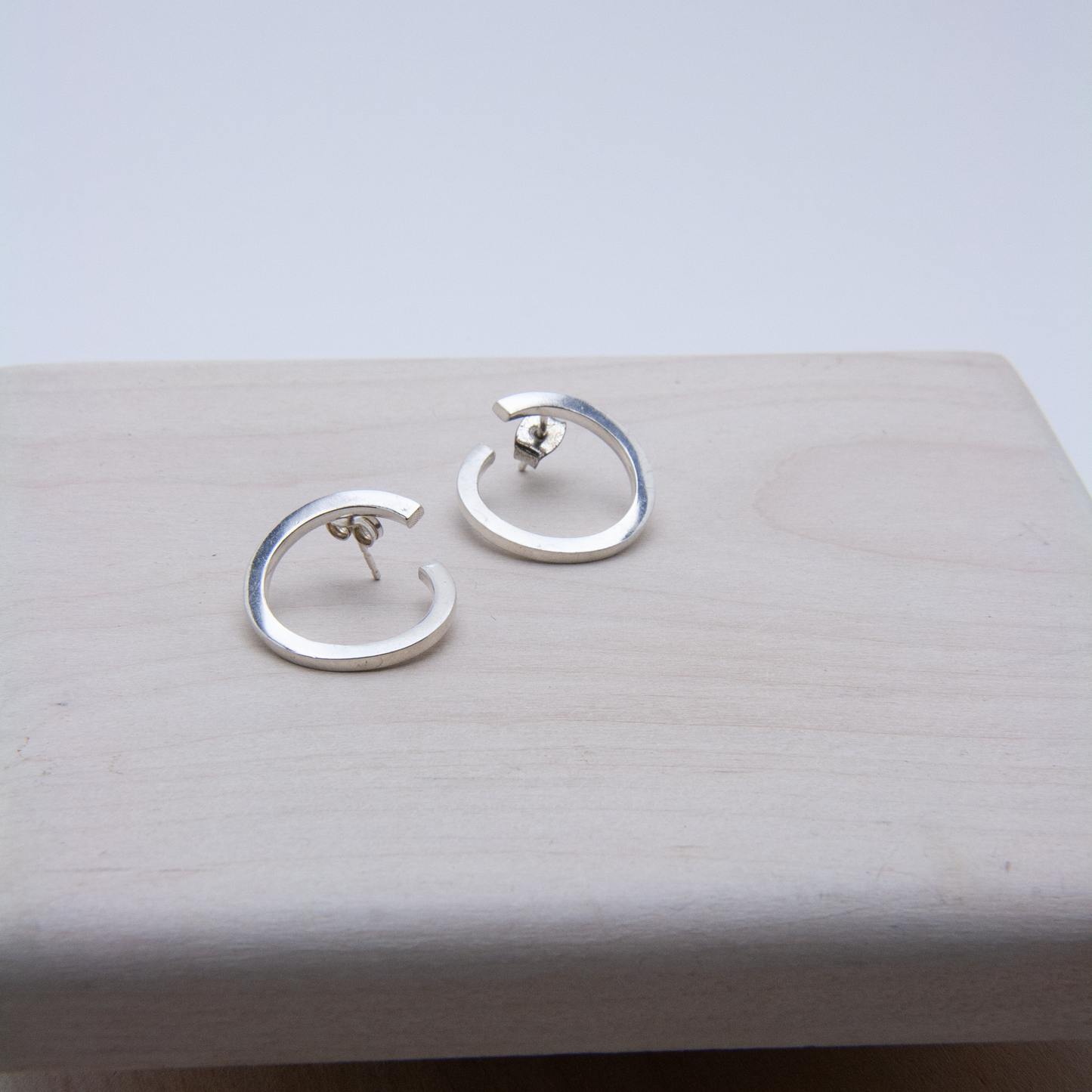 MOTION EARRINGS 11