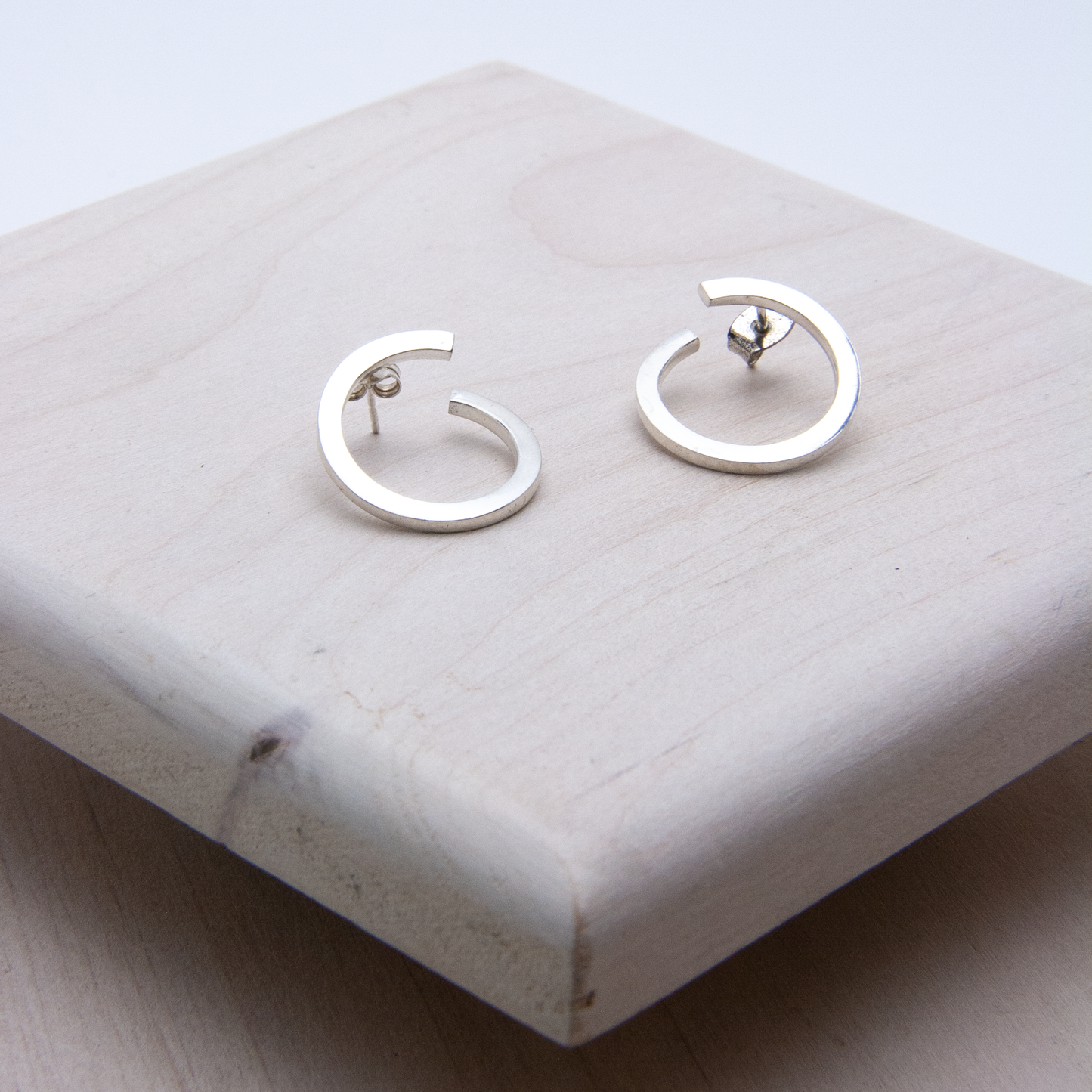MOTION EARRINGS 12