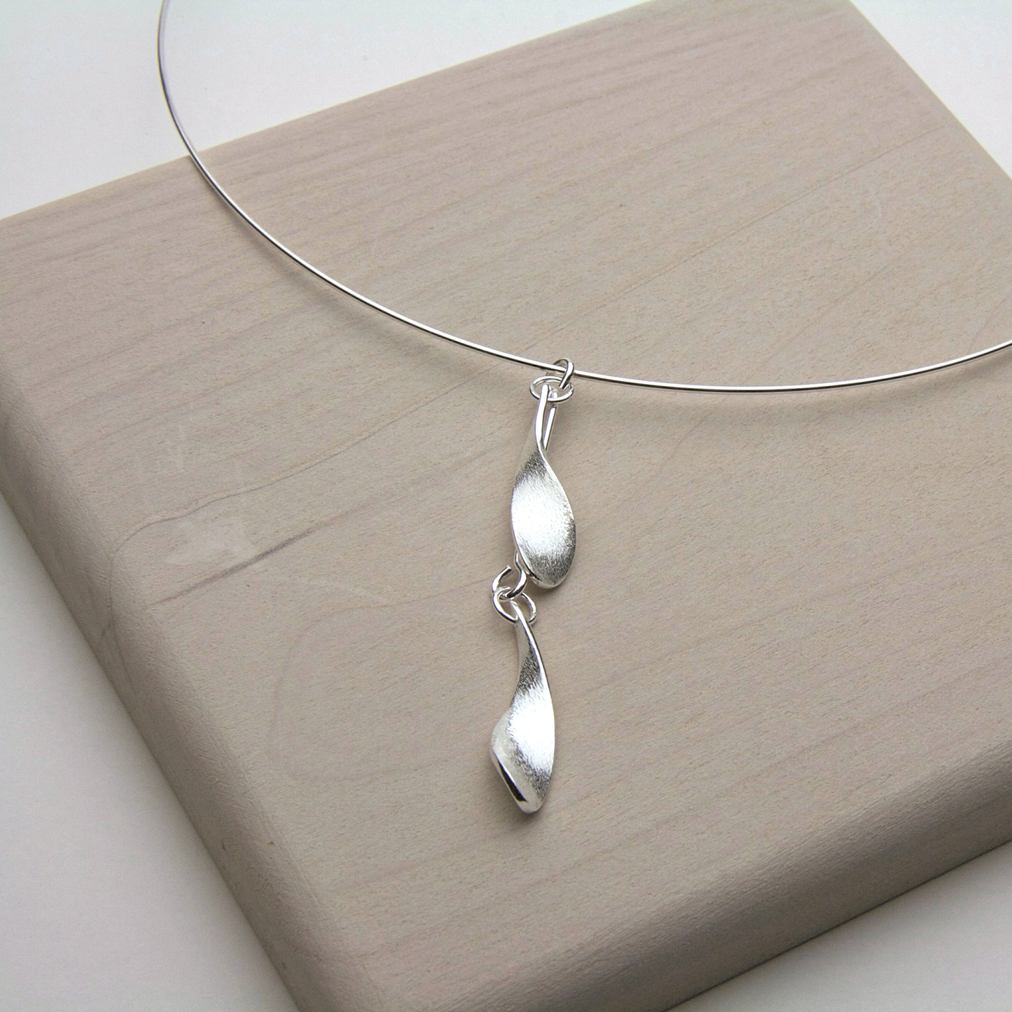 DEWDROP NECKLACE - JewellerAJGreen