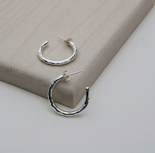 #DIMPLE HOOP EARRINGS 1
#Minimalist Hoops
#Chic Hoop Earrings
#Modern Jewelry
#Statement Hoops
#Silver Hoops