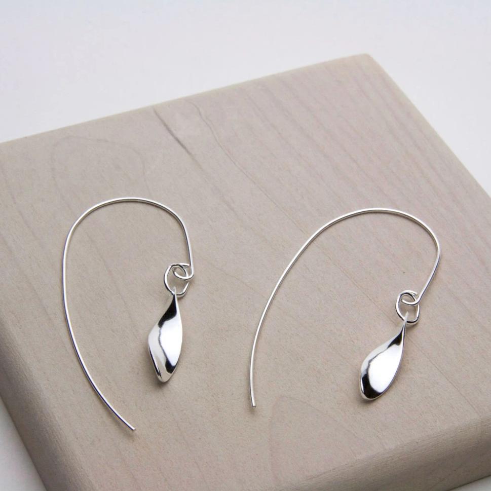 HANGING PETAL EARRINGS - JewellerAJGreen