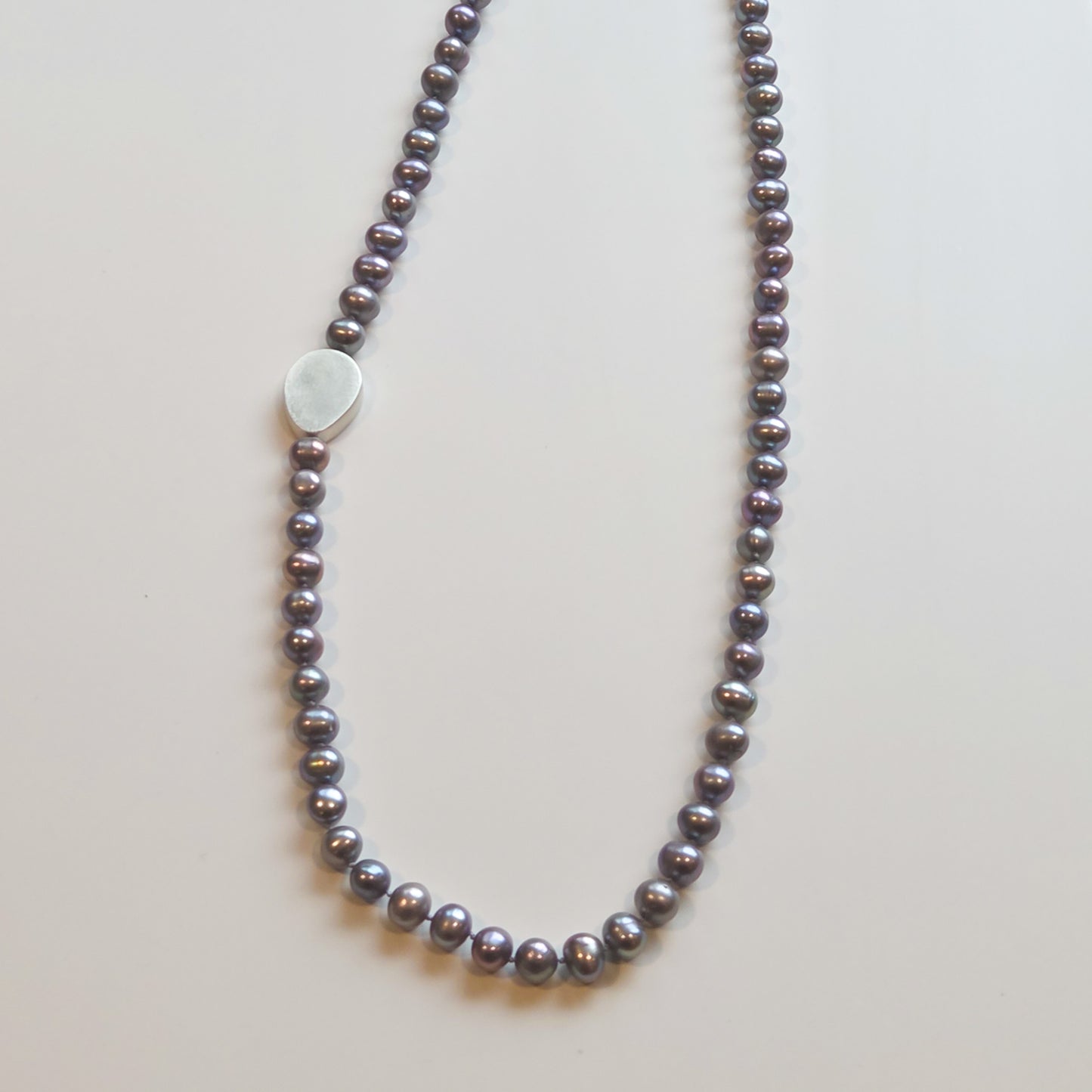 Lumin Pebble Path - Necklace