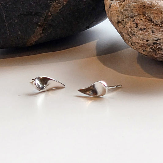 DROPLET STUD EARRING
