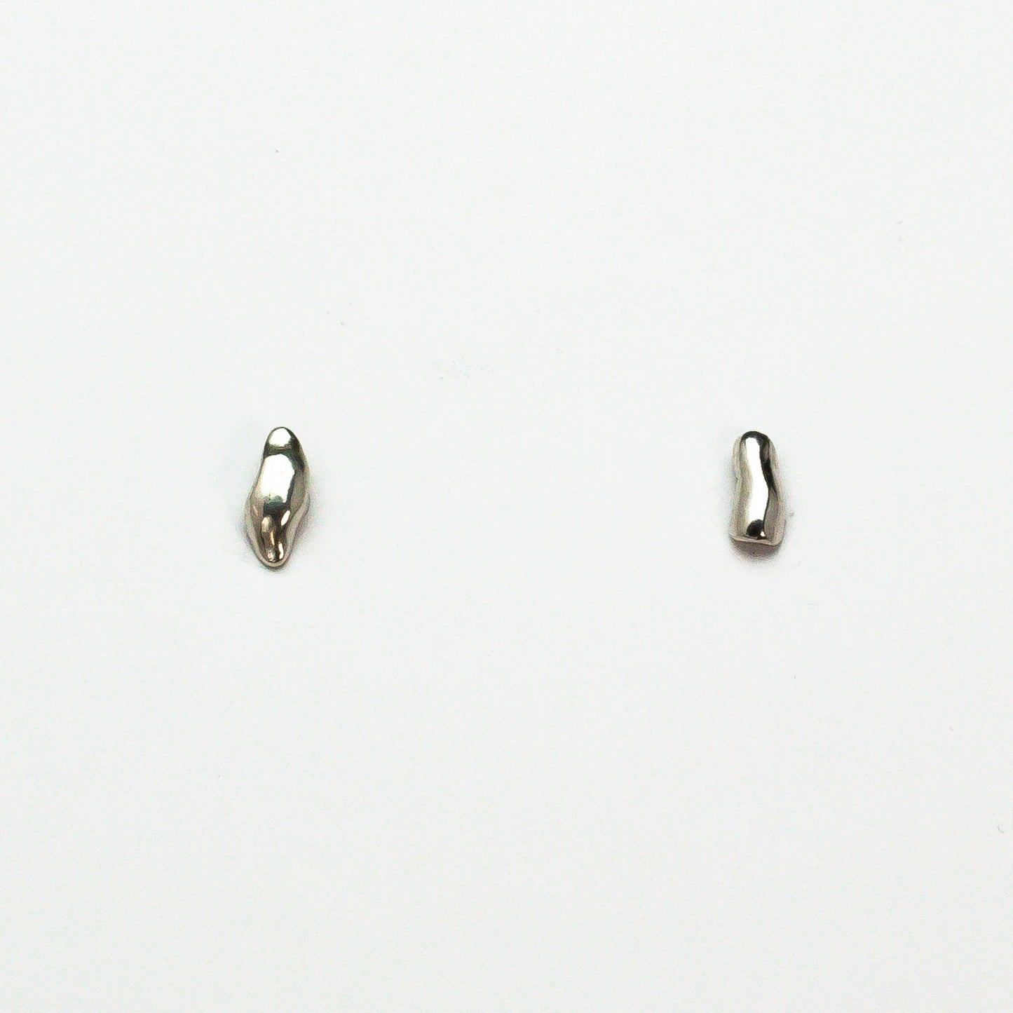 RIPPLE STUD EARRINGS