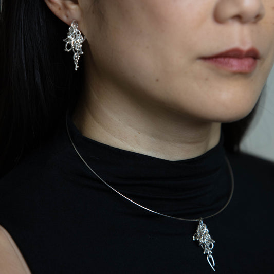 FALLS PENDANT NECKLACE