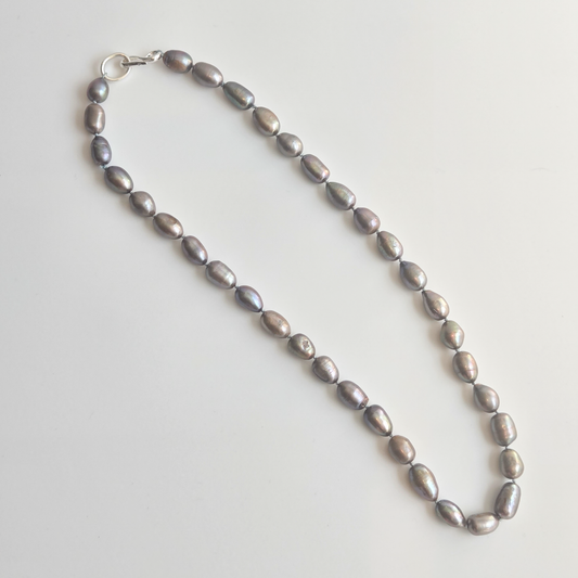 THREADED LIGHT - A contemporary strand of freshwater pearls