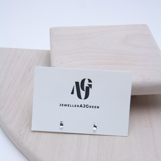 SCOOP STUD EARRINGS - JewellerAJGreen