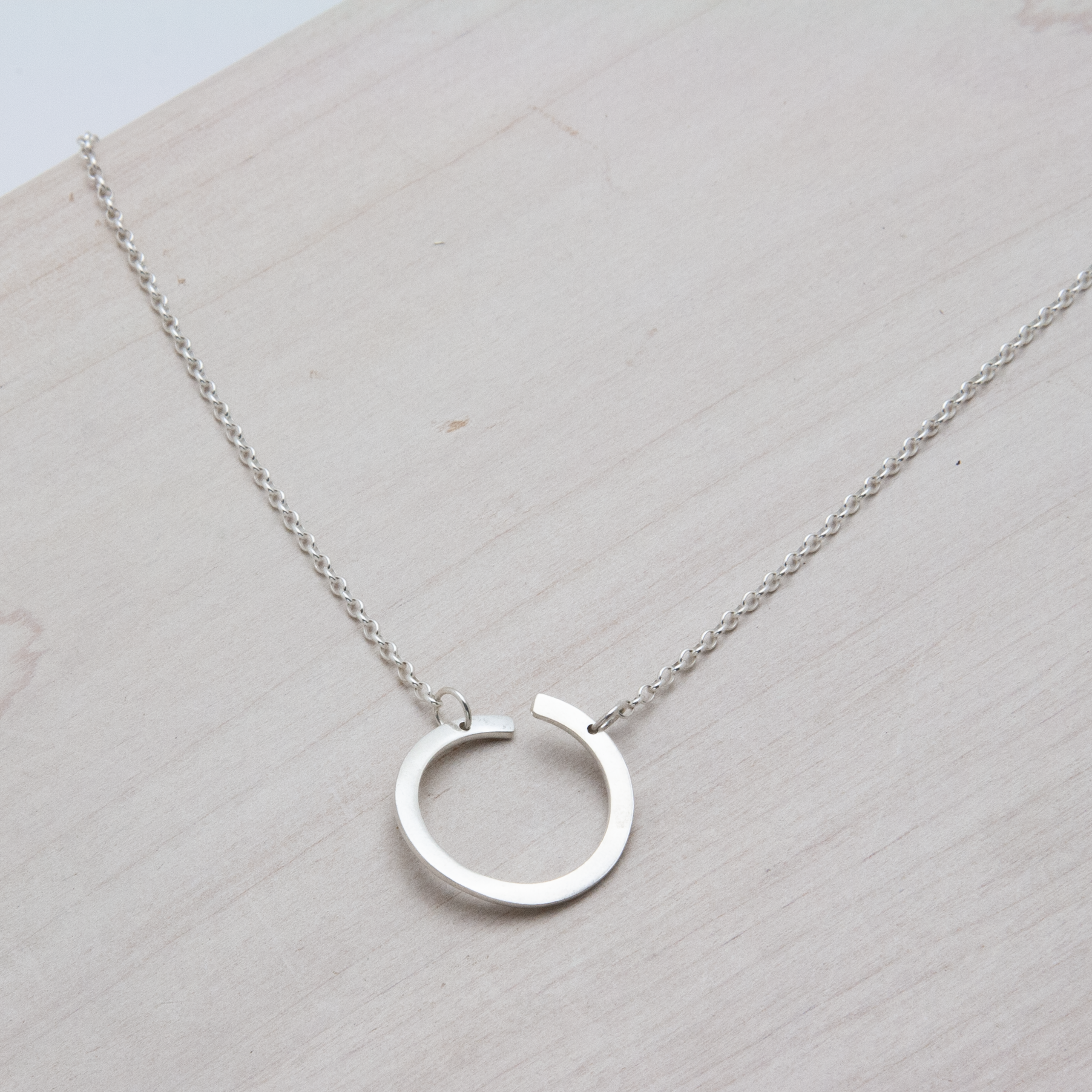 MOTION NECKLACE - JewellerAJGreen