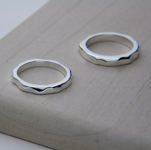 STACKED SMALL SWELL RING