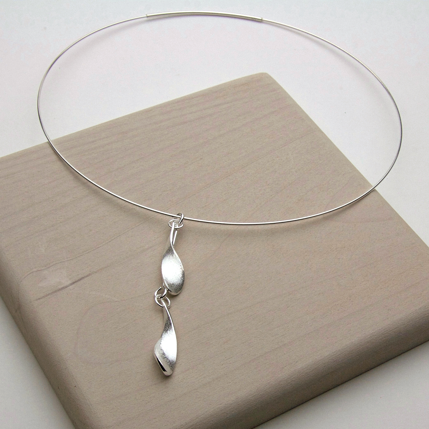 DEWDROP NECKLACE - JewellerAJGreen